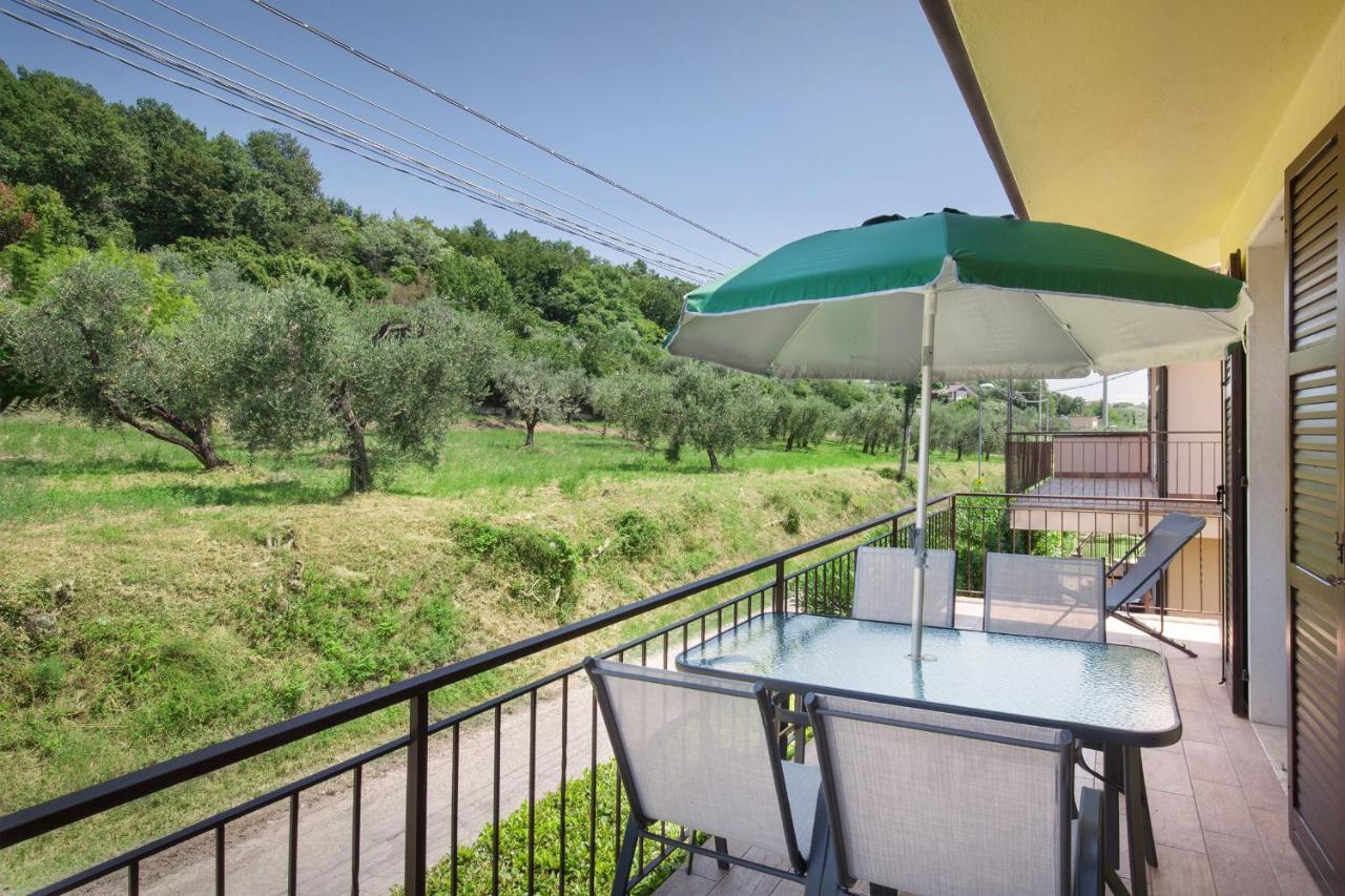 Apartment Prefontana With Pool 바르돌리노 외부 사진